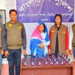 ফেনীতে স্বেচ্ছাসেবী সংগঠন মাস্তুল ফাউন্ডেশন এর উদ্যোগে চাউল বিতরণ।