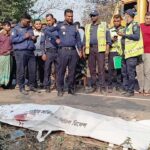 তেঁতুলিয়া নদীতে কোস্ট গার্ডের অভিযানে ড্রেজার বাল্কহেডসহ ৩৭ জন আটক