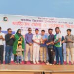 নিরাপত্তা জোরদার করতে নওগাঁয় যৌথ বাহিনীর টহল শুরু