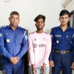 ক্ষমতায় থেকে দল গঠন করলে মানুষ পিঠের চামড়া তুলে নেবে’জয়পুরহাটে হারুন অর রশিদ