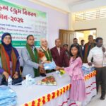 অবৈধভাবে বালু উত্তোলন বন্ধের দাবিতে মানববন্ধন ও প্রতিবাদ সভা
