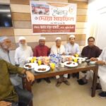 সিংড়ায় বিএনপি নেতার ঈদ সামগ্রী ও নগদ অর্থ বিতরণ