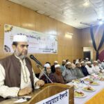 মেহেরপুরে যুবদল নেতার উদ্যোগে ইফতার ও ঈদ সামগ্রী বিতরণ