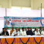 পাইকগাছা পৌরসভায় ভিজিএফ’র চাল বিতরণ