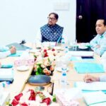 চিরিরবন্দরে ৭ বছরেও শেষ হয়নি সেতুর নির্মাণ কাজ স্থানীয়দের চরম ভোগান্তি ও ক্ষোভ।