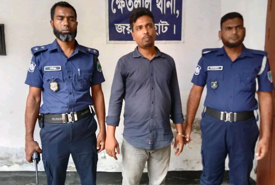 গ্রেফতার কৃত রাশেদ খান মিলন