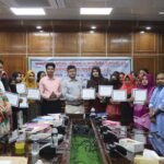 গভীর সমুদ্রে মাছ ধরার ট্রলারে গণ ডাকাতি, গুলিবিদ্ধসহ আহত অর্ধশত জেলে