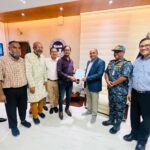 হাফিজা খাতুন বিদ্যালয়ে প্রধান শিক্ষকের অপসারণ চেয়ে মাবনবন্ধন ও স্মারকলিপি 