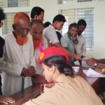 কুলাউড়ায় আন্তর্জাতিক বিজ্ঞাপন সংস্থার উদ্যোগে শিক্ষার্থীদের মধ্যে খাদ্য সমগ্রী বিতরণ