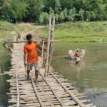 শ্যামনগরে এক গৃহবধুর ঝুলন্ত মৃতদেহ উদ্ধার