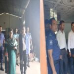 চিকিৎসার জন্য ভারত যাওয়ার সময় কেন্দ্রীয় যুবলীগ নেতা গ্রেফতার