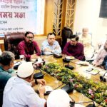 বোচাগঞ্জে প্রশাসনের ভূমিকা প্রশ্নবিদ্ধ, ঝাড়ু মিছিল ও স্মারকলিপি পেশ