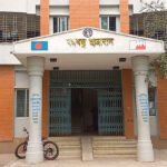 মাদক ব্যবসায়ী ও চাঁদাবাজদের বিরুদ্ধে ফেইসবুকে স্ট্যাটাস দেওয়ায় সাংবাদিকের উপর হামলা