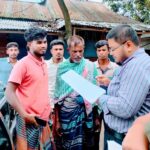 কালাইয়ে মেধাবীদের হাতে শিক্ষা বৃত্তির টাকা তুলে দেন জয়পুরহাট জেলা প্রশাসক আফরোজা আকতার চৌধুরী।