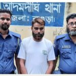 সাতক্ষীরায় শিক্ষককে কুপিয়ে হত্যা,গণপিটুনিতে হামলাকারীর মৃত্যু