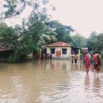 কুমিল্লায় ৬দফা দাবিতে অবস্থান কর্মসূচি পালন করেছে জেলার স্বাস্থ্য সহকারীরা