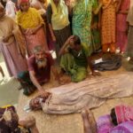 বোদা স্বাস্থ্য কমপ্লেক্সে জরুরি বিভাগে ডাক্তার অনুপস্থিত, সেলাই করলেন ওয়ার্ড বয়!
