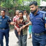 অবৈধ ভাবে ভারতে যাওয়ার পথে ৫ নারী-পুরুষকে আটক করেছে-বিজিবি