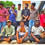 নওগাঁয় হাতির পিঠে চড়ে প্রধান শিক্ষকের রাজকীয় বিদায়