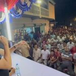 পাবনার চাটমোহরে সাবেক এমপি আনোয়ারের লিফলেট বিতরণ ও গণসংযোগ