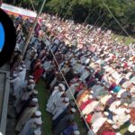 বেসরকারি শিক্ষক-কর্মচারীরা ৩-দফা দাবি আদায়ের লক্ষ্যে শার্শায় অবস্থান কর্মসূচি পালন। 