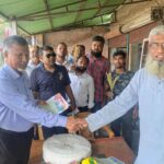 পিরোজপুরে তারেক রহমানের ১৩ দফার লিফলেট বিতরণ 