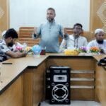 চিলমারীতে সরকারী কলেজেই সংসার পেতে বসেছেন অধ্যক্ষ
