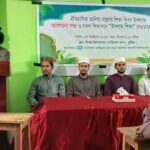 খুলনা বিভাগীয় কমিশনারের পূজা মণ্ডপ পরিদর্শন
