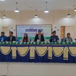 ১৪৪ ধারা নিষেধাজ্ঞা উপেক্ষা ক‌রে শিশু কানন মডেল স্কুল ভাঙচুরের প্রতিবাদে মানববন্ধন