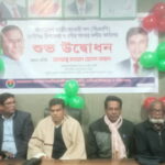 মাদারীপুরে রাতের আঁধারে কবর থেকে লাশ উধাও অবিশ্বাস্য ঘটনায় স্তব্ধ এলাকাবাসী।