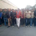 লিডার আসছে এই স্লোগানে আনন্দ মিছিল করছেন নজমুল হক সনির সমর্থক গোষ্ঠী।