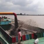 কুমিল্লা সীমান্তে ৬৮ লাখ টাকার ভারতীয় শাড়ি কাপড় ও মাদকদ্রব্য উদ্ধার