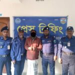 নওগাঁয় ৬টি আসনে ৩২ প্রার্থীর মাঝে প্রতীক বরাদ্দ