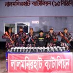 বাবার কবর জিয়ারতের মধ্য দিয়ে নির্বাচনী প্রচারণা শুরু করেন (কাজী তাপস)