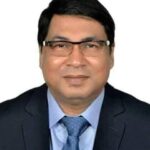 পলাশবাড়ীর ফুটপাতেই ডাক্তারের উপহার, প্রশ্নবিদ্ধ স্বাস্থ্যখাতের নৈতিকতা!