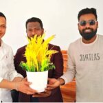 পলাশবাড়ীতে ব্যবসায়ীকে ছুরিকাঘাতের ঘটনায় দোকান বন্ধ রেখে বিক্ষোভ