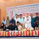 শহীদ মাওলানা রেজাউল করিমের কবর জিয়ারতে এমপি হাফেজ রাশেদুল ইসলাম