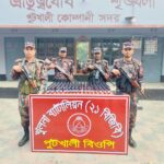 শিমরাইল মোড় থেকে চাঁদাবাজির টাকাসহ একজনকে আটক করে পুলিশে দিলেন বিএনপি নেতা জি.এম. সুমন মুন্সি 