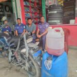 পলাশবাড়ীতে সেনা সদস্যকে গ্রেফতারের দাবিতে  প্রতিবাদ সমাবেশ মানববন্ধন ও সড়ক অবরোধ