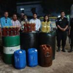 পঞ্চগড়ের সীমান্তে বিজিবির অভিযানে ভারতীয় মদসহ গরু জব্দ