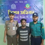 বিধবা সায়রা খাতুন দর্জি কাজের মাধ্যমে প্রতিষ্ঠিত হওয়ার স্বপ্ন বুনছেন