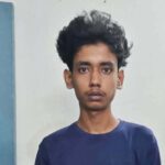 পাইকগাছায় নারীদের মাঝে বিনামূল্যে সেলাই মেশিন বিতরণ