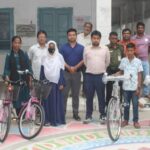 নওগাঁর মহাদেবপুরে প্রেমের পুরনো বিরোধের জেরে এক তরুণকে দেশীয় অস্ত্র দিয়ে কুপিয়ে আহত গ্রেফতার ২ যুবক।