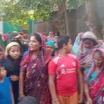 চিলমারীতে “রেললাইন ও স্লিপার” বসানোর  দাবিতে মানববন্ধন অনুষ্ঠিত 