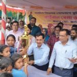 জয়পুরহাটে ৪ বছর ধরে আইনী লড়াই করে বম্বু ইউপি চেয়ারম্যানের দায়িত্ব পেলেন আতাউর রহমান