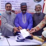 লালমনিরহাটে বিজিবির অভিযান; ১৫০০ মিটার ভারতীয় প্যান্ট পিস জব্দ