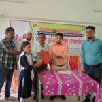 পাইকগাছার বাদুড়িয়ার পুকুরে শোলের সমারোহ; বদলে যাচ্ছে গ্রামীণ অর্থনীতি