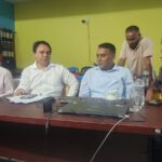 সিরাজগঞ্জে দীভাঙ্গণে নিঃস্ব শতবর্ষী রহিতন নেছার পাশে উপজেলা প্রশাসন
