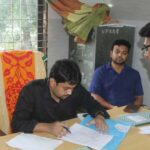 তালায় পরিবহনের ধাক্কায় গৃহবধূ নিহত