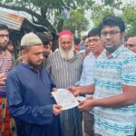 তেল সংকটের খবরে সাতক্ষীরার পেট্রল পাম্পে উপচে পড়া ভিড়